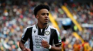 Vasco acerta contratação do atacante Brenner