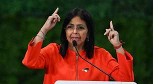 Presidenta da Venezuela anuncia primeiro repasse de US$ 300 milhões pela venda de petróleo aos EUA