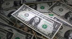 Dólar cai mais de 1% sob influência do exterior e do fluxo para a bolsa
