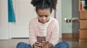 Uso precoce de telas pode deixar marcas duradouras no cérebro