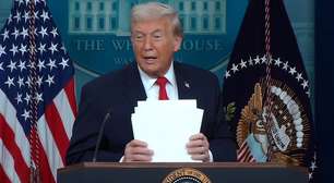 Trump mostra fotos de imigrantes presos e diz que maioria dos agentes do ICE são hispânicos