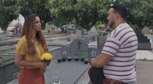 Belo reage ao ouvir fãs gritando o nome de Viviane Araújo em show