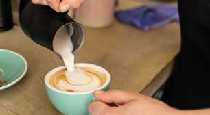 José Abellán, cardiologista: "Se você beber leite com apenas um pouco de café, os benefícios do café podem ser anulados em até 95%."