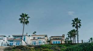 Ele achou que era intocável: construiu uma 'mega mansão' sem permissão e a resposta da prefeitura foi implacável