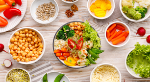 Poucas calorias e muitos nutrientes: essa dieta permite comer mais sem culpa