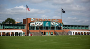 Ex-jogador da NFL, Kevin Johnson, é encontrado morto em acampamento