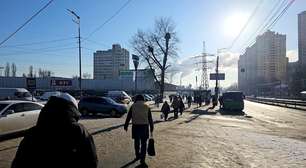 "20 horas sem luz e a -20°C": ataques russos mudam rotina em Kiev, na pior crise humanitária desde 2022