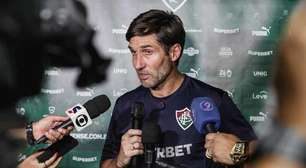 Auxiliar de Zubeldía defende Everaldo: "Está comprometido a melhorar"