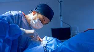 Por que estrangeiros cruzam o mundo para se operar no Brasil