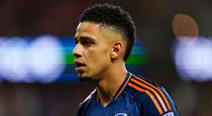 Brenner destaca papel de Fernando Diniz para fechar com o Vasco