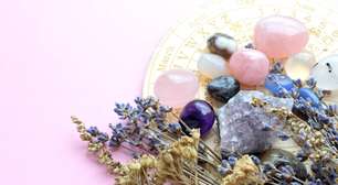 Como limpar e energizar cristais