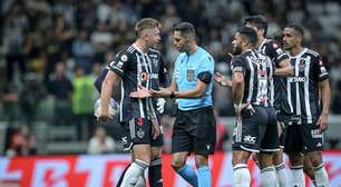 Atlético pune jogador após atraso e define afastamento temporário