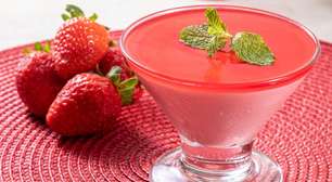 Morango com tudo: 5 receitas rápidas com a fruta