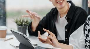 Parece ficção científica, mas não é: a IA brasileira que te liga no celular, 'finge' ser humana e destrava seu inglês