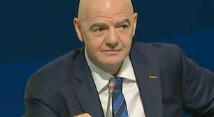 Presidente da Fifa irrita torcedores britânicos ao fazer piada de gosto duvidoso