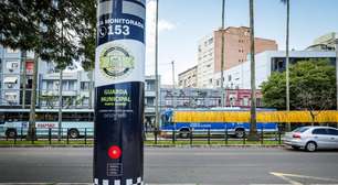 Mulher aciona botão em totem na rua e resposta imediata resulta na prisão do agressor em Porto Alegre