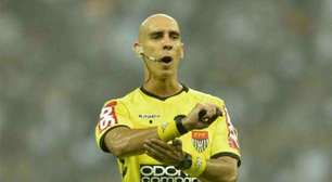 FPF afasta árbitro envolvido em polêmicas no clássico