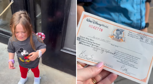 Menina brasileira perde balão em parque da Disney e é surpreendida por funcionária