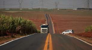 São Paulo altera sistema de pagamento de taxas para transporte agropecuário