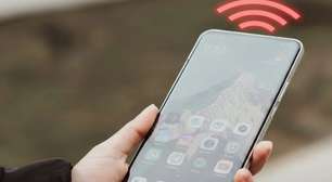 Embora a maioria dos telefones celulares tenha esquecido essa tecnologia, ainda existem fabricantes que a defendem