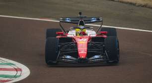 Hamilton revela curiosidade antes de teste com a nova Ferrari