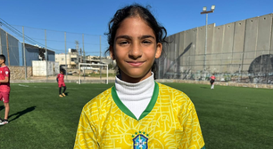 A campanha internacional para salvar o campo de futebol usado por crianças palestinas que Israel ameaça demolir