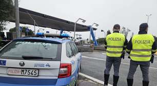 Torcedores de Napoli e Lazio entram em confronto em rodovia na Itália