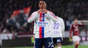 Endrick brilha no Francês e marca hat-trick em goleada do Lyon sobre o Metz
