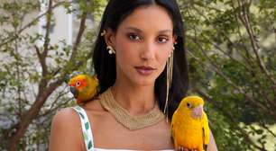 Marca brasileira Thayná Caiçara desfila na alta-costura de Paris