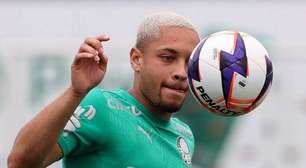 Vitor Roque pode voltar aos titulares do Palmeiras em estreia no Brasileirão