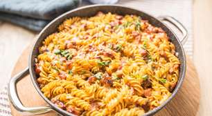 Como reaproveitar macarrão do fim de semana sem ficar seco