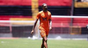 Internacional esbarra no modelo de pagamento em negociação por Derik Lacerda