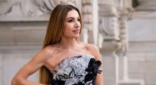 Patrícia Poeta estreia na alta-costura de Paris e posa para campanha