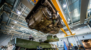 O grande paradoxo alemão: a cidade que odiava armas desistiu dos trens para construir uma megafábrica de guerra