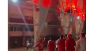 Gre-Nal termina com cadeiras arremessadas no Beira-Rio; vídeo viraliza