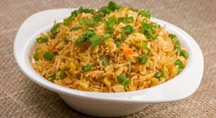 Almoço prático: arroz de forno cremoso com frango