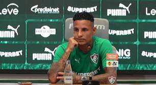 Arana vê disputa sadia com Renê, mira títulos no Fluminense e sonha com Seleção