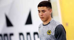 Botafogo aguarda fim do transfer ban para acertar com atacante do Wolverhampton