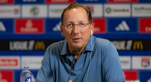 Torcida do Lyon publica carta dura contra John Textor: 'falso cowboy'