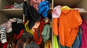 O que significa quando alguém vive com o guarda-roupa bagunçado, segundo a psicologia