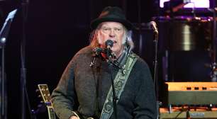 Neil Young critica Amazon e doa seu catálogo musical para a Groenlândia