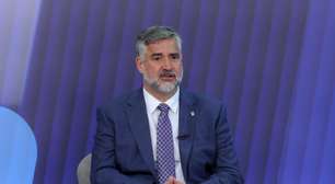 "A situação enfrentada por aposentados e segurados é inaceitável", diz Paulo Pimenta sobre o atendimento do INSS