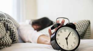 Acordar cedo demais pode prejudicar sua saúde; entenda