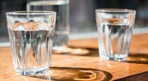 Mito dos "dois litros de água por dia" desmorona: um erro de 1945 que a ciência agora tenta corrigir
