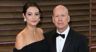 Mulher de Bruce Willis revela que o ator não sabe do diagnóstico de demência: 'Nunca ligou os pontos'