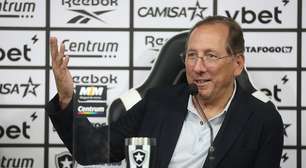 Ares afasta John Textor do comando da Eagle Football