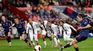 Arsenal goleia ASFAR e pega Corinthians na final do Mundial Feminino