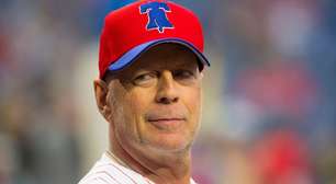 Bruce Willis não sabe que tem demência, revela sua esposa