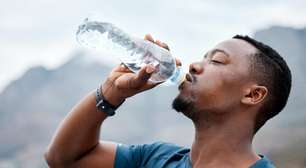 Gosto metálico na boca durante a corrida: entenda o que é isso