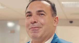 Reinaldo Gottino faz aparição rara com esposa após 20 anos de casamento